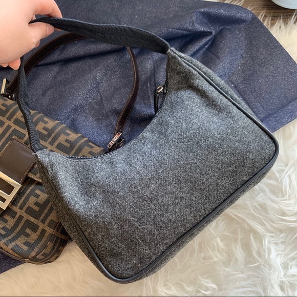 Vintage Prada woolen hobo - Picture 2 of 7